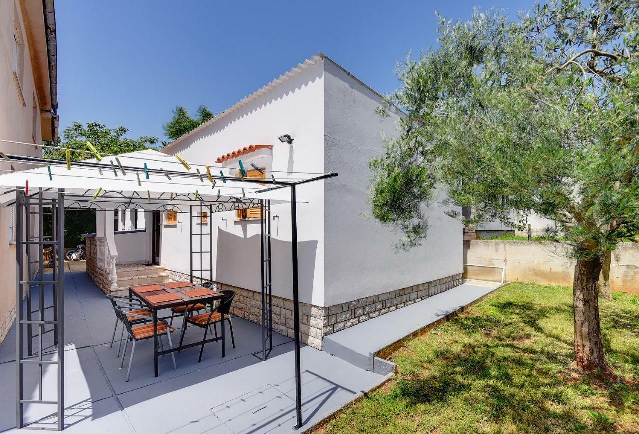 Holiday Home Mihael Medulin Dış mekan fotoğraf